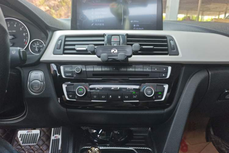 Used BMW 3 Series 2016 316Li Fashion Model Audio And AC Panel