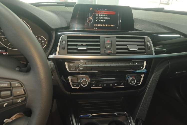 Used BMW 3 Series 2016 320Li Fashion Model Audio And AC Panel