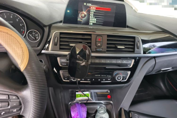 Used BMW 3 Series 2016 320i Fashion Model Audio And AC Panel