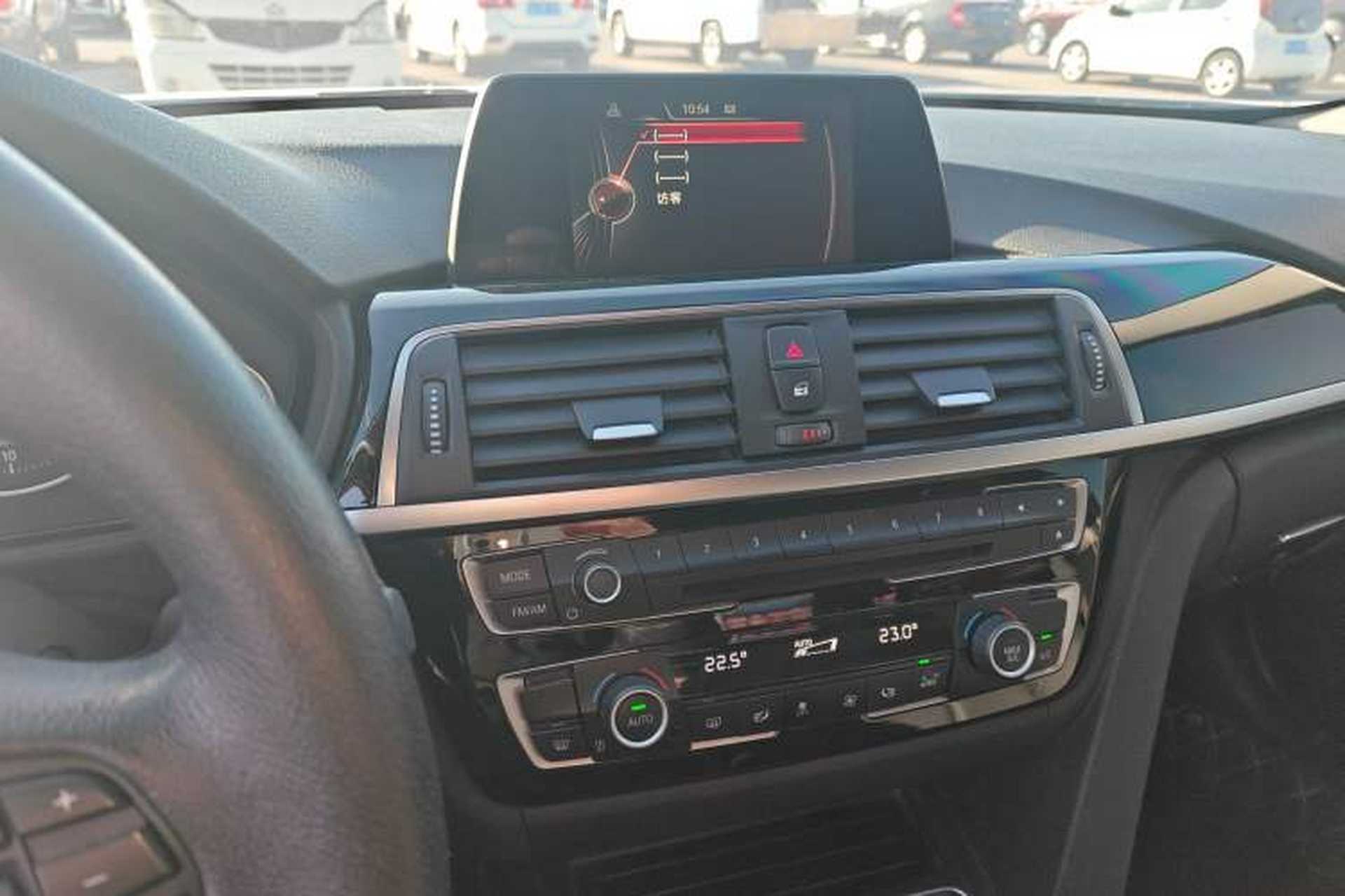 Used BMW 3 Series 2016 320Li Fashion Model Audio And AC Panel