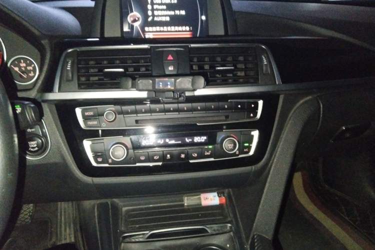 Used BMW 3 Series 2016 320Li Ambition Model Audio And AC Panel