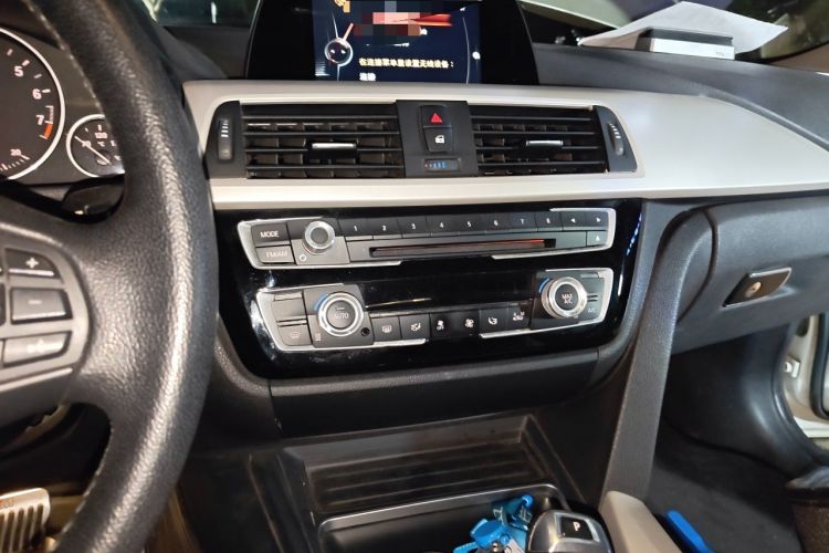 Used BMW 3 Series 2016 320Li Fashion Model Audio And AC Panel