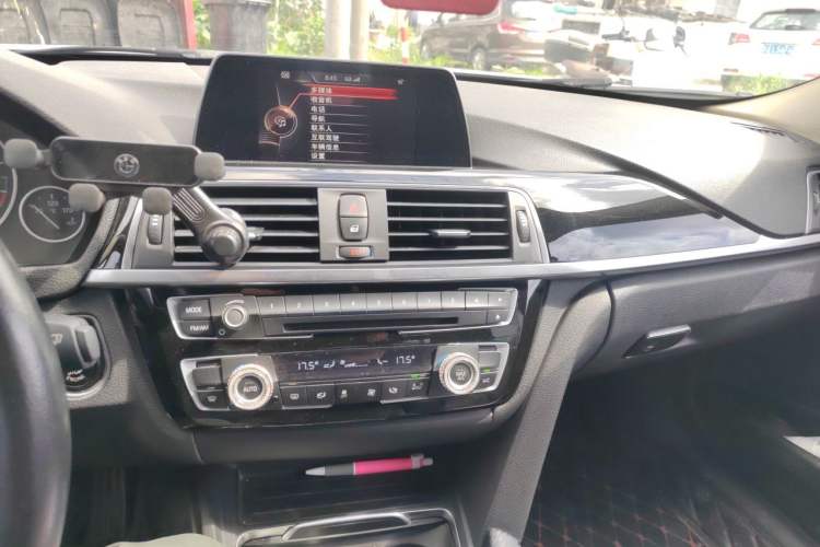 Used BMW 3 Series 2016 320Li Fashion Model Audio And AC Panel
