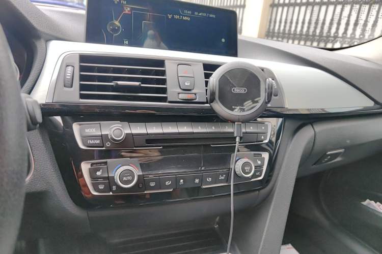 Used BMW 3 Series 2016 328Li Fashion Model Audio And AC Panel