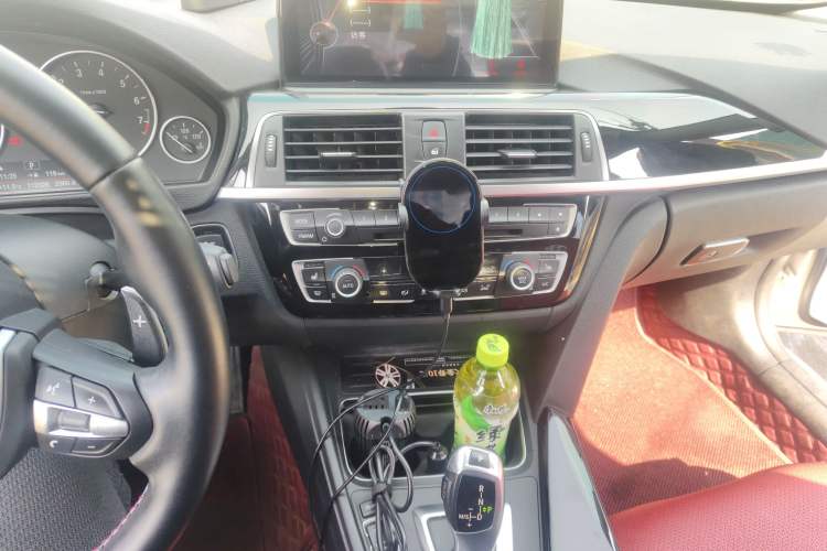Used BMW 3 Series 2016 320Li Fashion Model Audio And AC Panel
