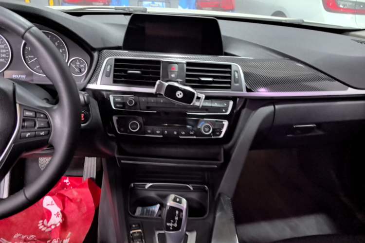Used BMW 3 Series 2016 320Li Fashion Model Audio And AC Panel