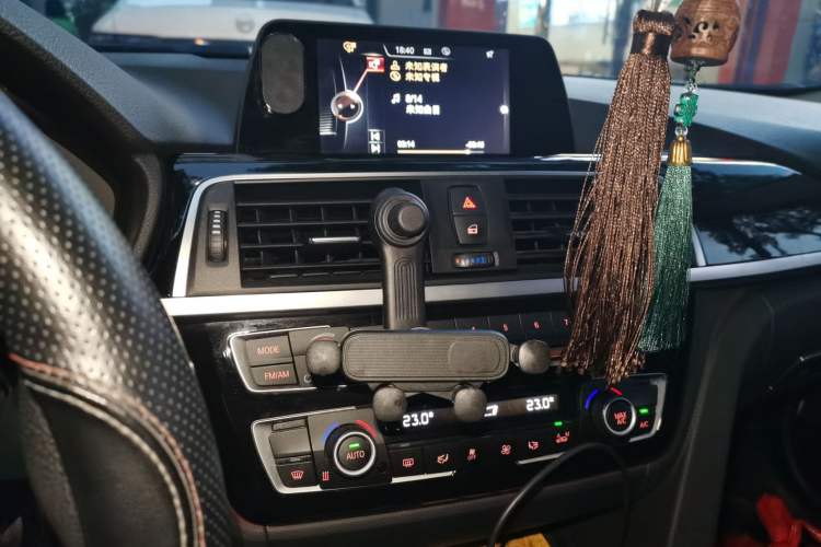 Used BMW 3 Series 2016 320Li Fashion Model Audio And AC Panel