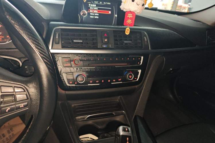 Used BMW 3 Series 2016 320Li Ambition Model Audio And AC Panel