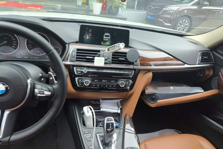 Used BMW 3 Series 2016 328Li Luxury Design Package Audio And AC Panel