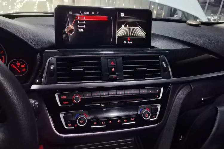 Used BMW 3 Series 2016 320Li Fashion Model Audio And AC Panel