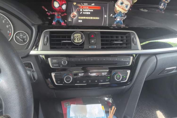 Used BMW 3 Series 2016 316i Fashion Model Audio And AC Panel