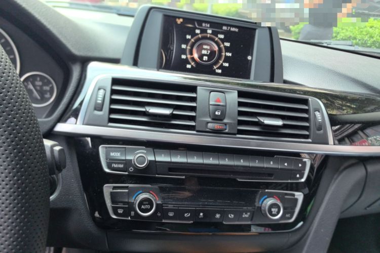 Used BMW 3 Series 2016 320Li Ambition Model Audio And AC Panel