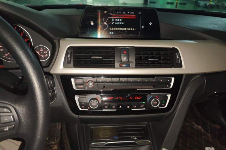 Used BMW 3 Series 2016 320Li Fashion Model Audio And AC Panel