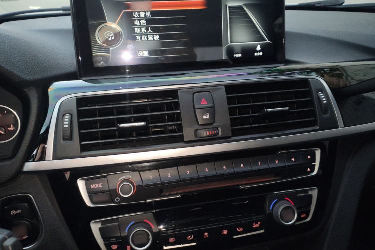 Used BMW 3 Series 2016 316Li Fashion Model Audio And AC Panel