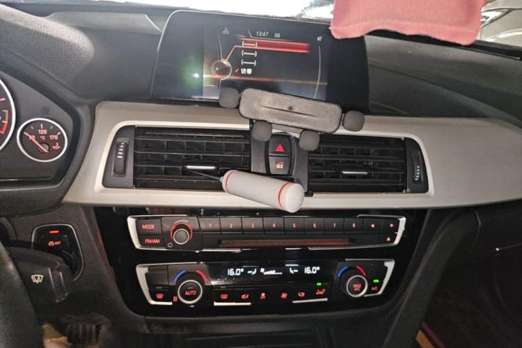 Used BMW 3 Series 2016 320Li Fashion Model Audio And AC Panel