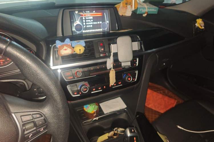 Used BMW 3 Series 2016 316Li Fashion Model Audio And AC Panel