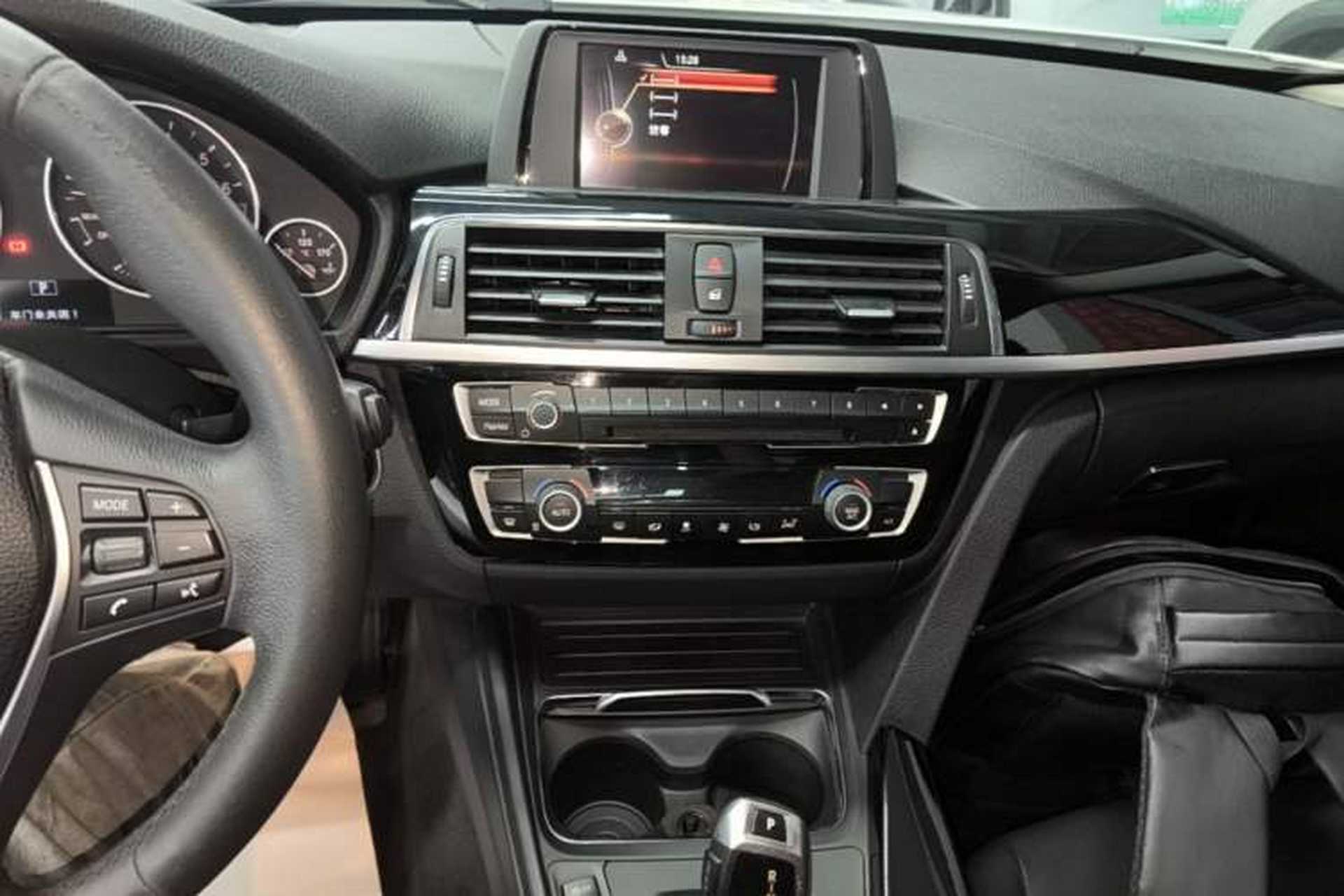 Used BMW 3 Series 2016 320Li Ambition Model Audio And AC Panel