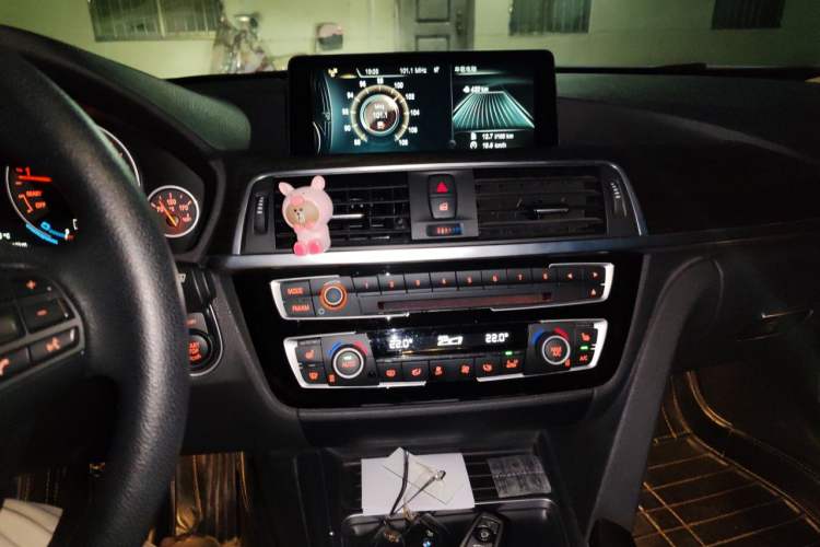 Used BMW 3 Series 2016 320Li Fashion Model Audio And AC Panel
