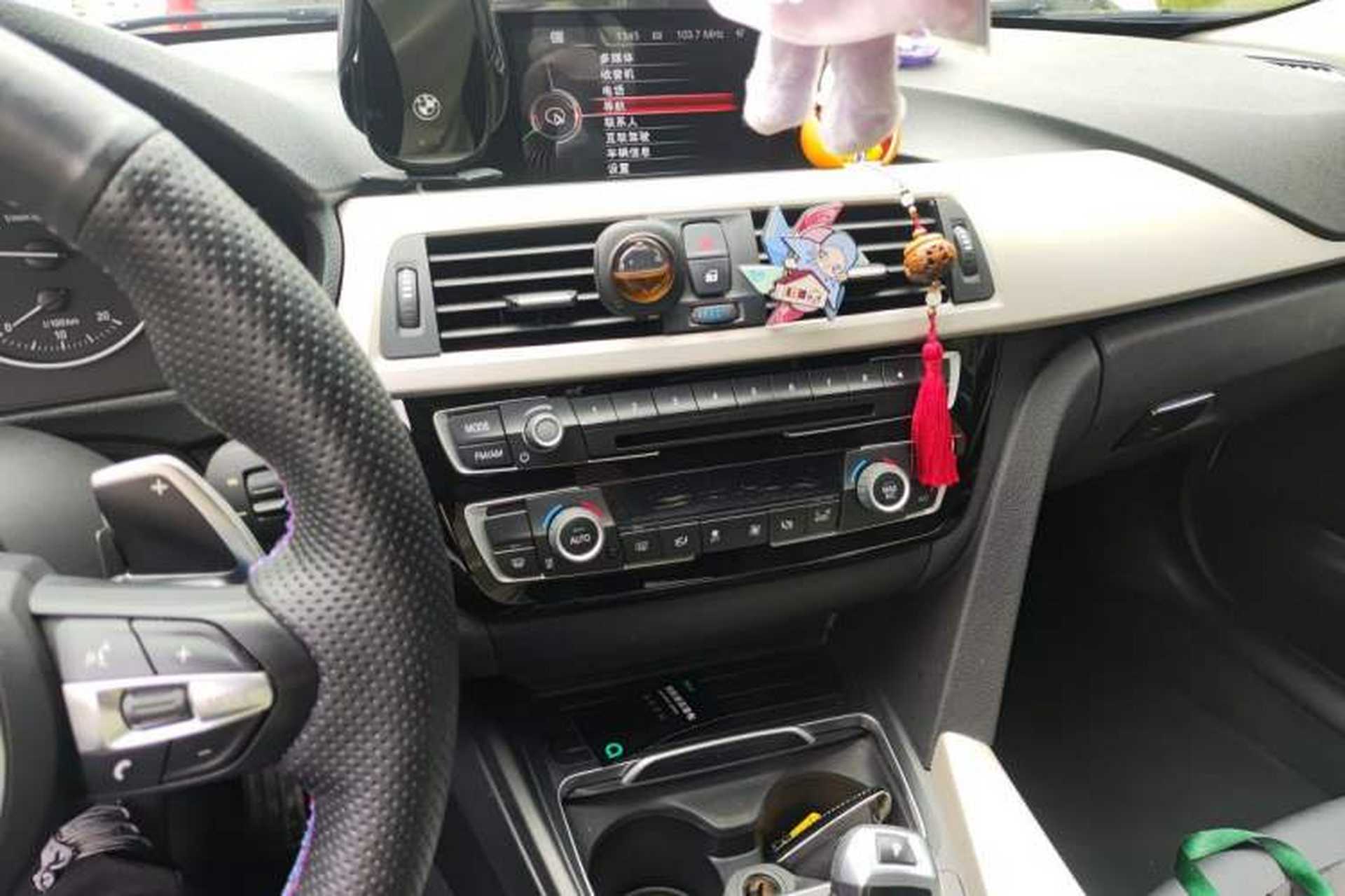 Used BMW 3 Series 2016 320Li Fashion Model Audio And AC Panel