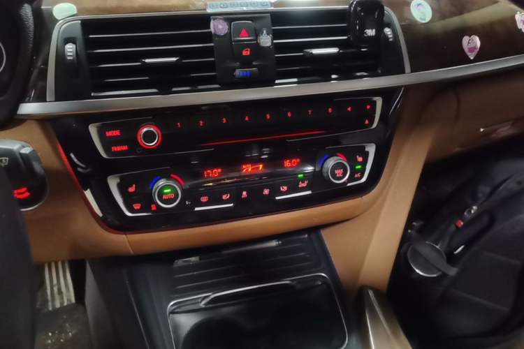 Used BMW 3 Series 2016 328Li xDrive Luxury Design Package Audio And AC Panel