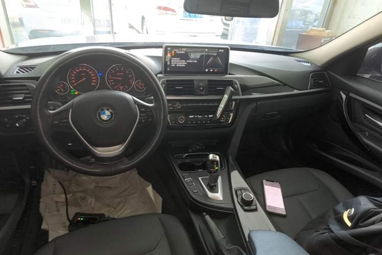 Used BMW 3 Series 2016 320Li Ambition Model Audio And AC Panel