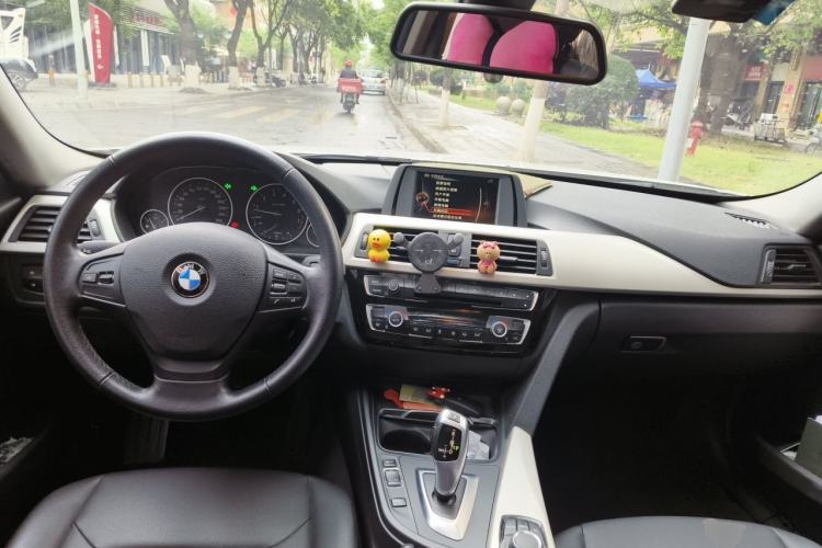 Used BMW 3 Series 2016 316i Fashion Model Center Console