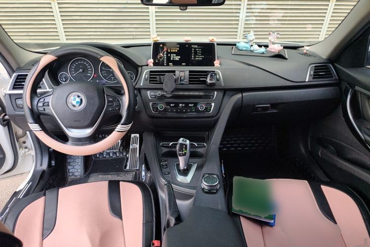 Used BMW 3 Series 2016 320Li Ambition Model Center Console