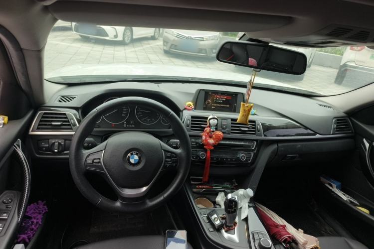 Used BMW 3 Series 2016 320Li Ambition Model Center Console