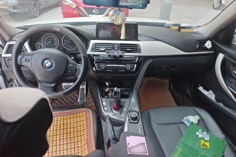 Used BMW 3 Series 2016 316Li Fashion Model Center Console