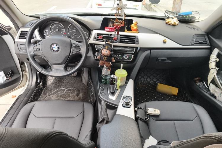 Used BMW 3 Series 2016 320Li Fashion Model Center Console