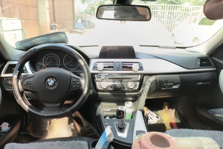 Used BMW 3 Series 2016 320Li Fashion Model Center Console