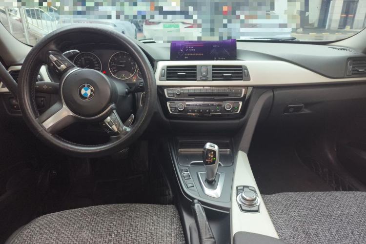 Used BMW 3 Series 2016 320Li Fashion Model Center Console
