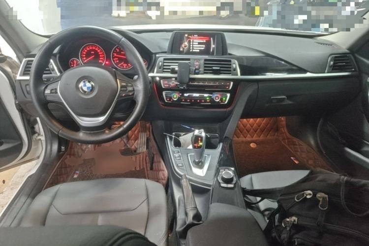 Used BMW 3 Series 2016 320Li Ambition Model Center Console