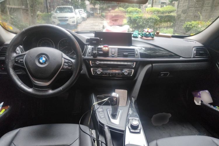 Used BMW 3 Series 2016 316i Fashion Model Center Console