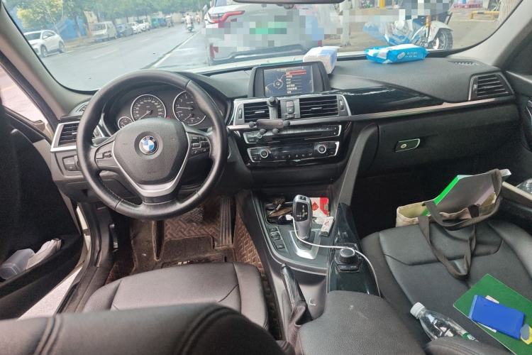 Used BMW 3 Series 2016 320Li Ambition Model Center Console