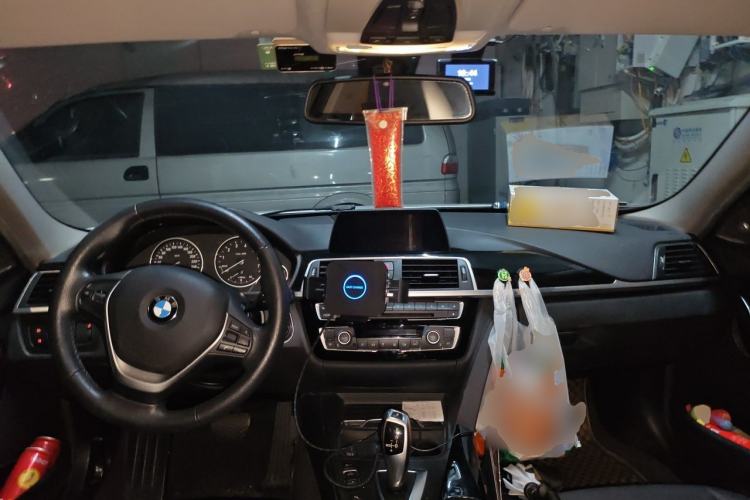 Used BMW 3 Series 2016 320Li Ambition Model Center Console