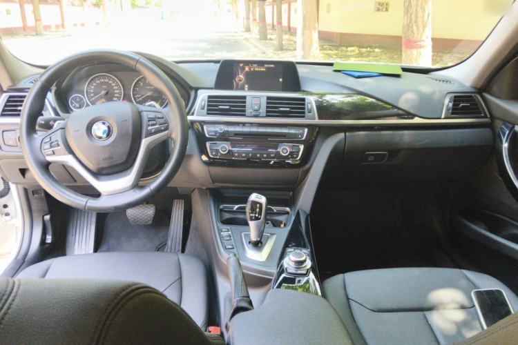 Used BMW 3 Series 2016 320Li Fashion Model Center Console