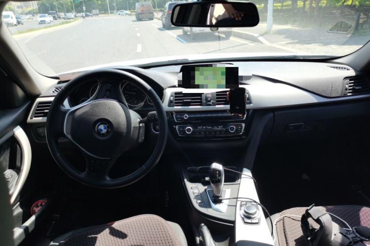 Used BMW 3 Series 2016 320Li Fashion Model Center Console