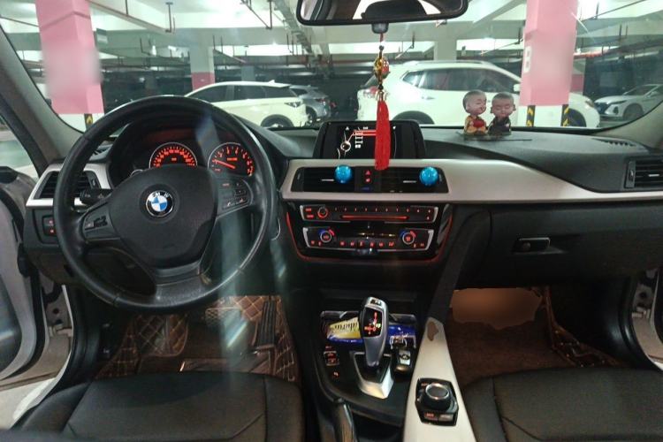 Used BMW 3 Series 2016 320Li Ambition Model Center Console