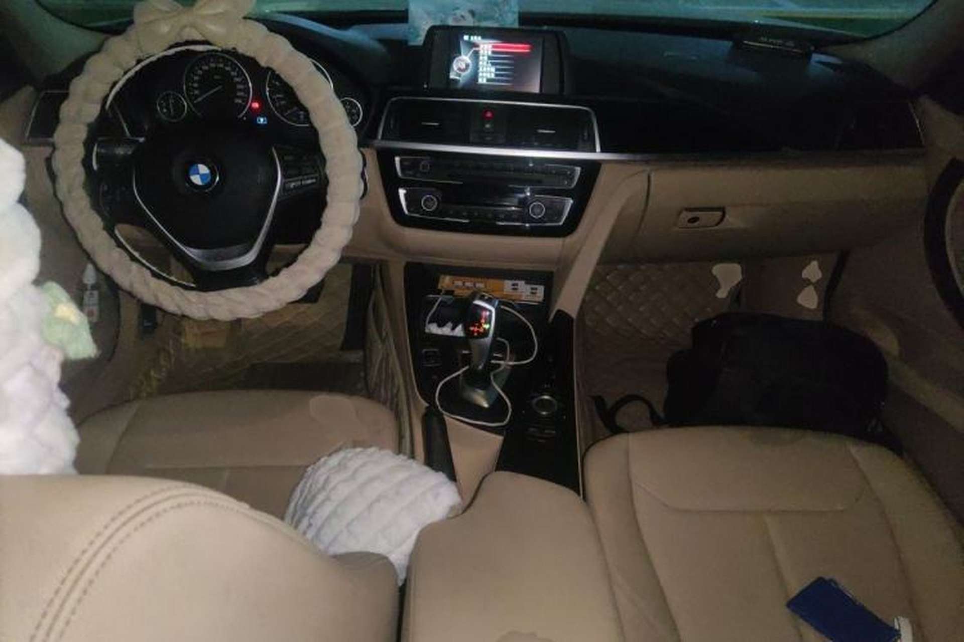 Used BMW 3 Series 2016 320Li Ambition Model Center Console
