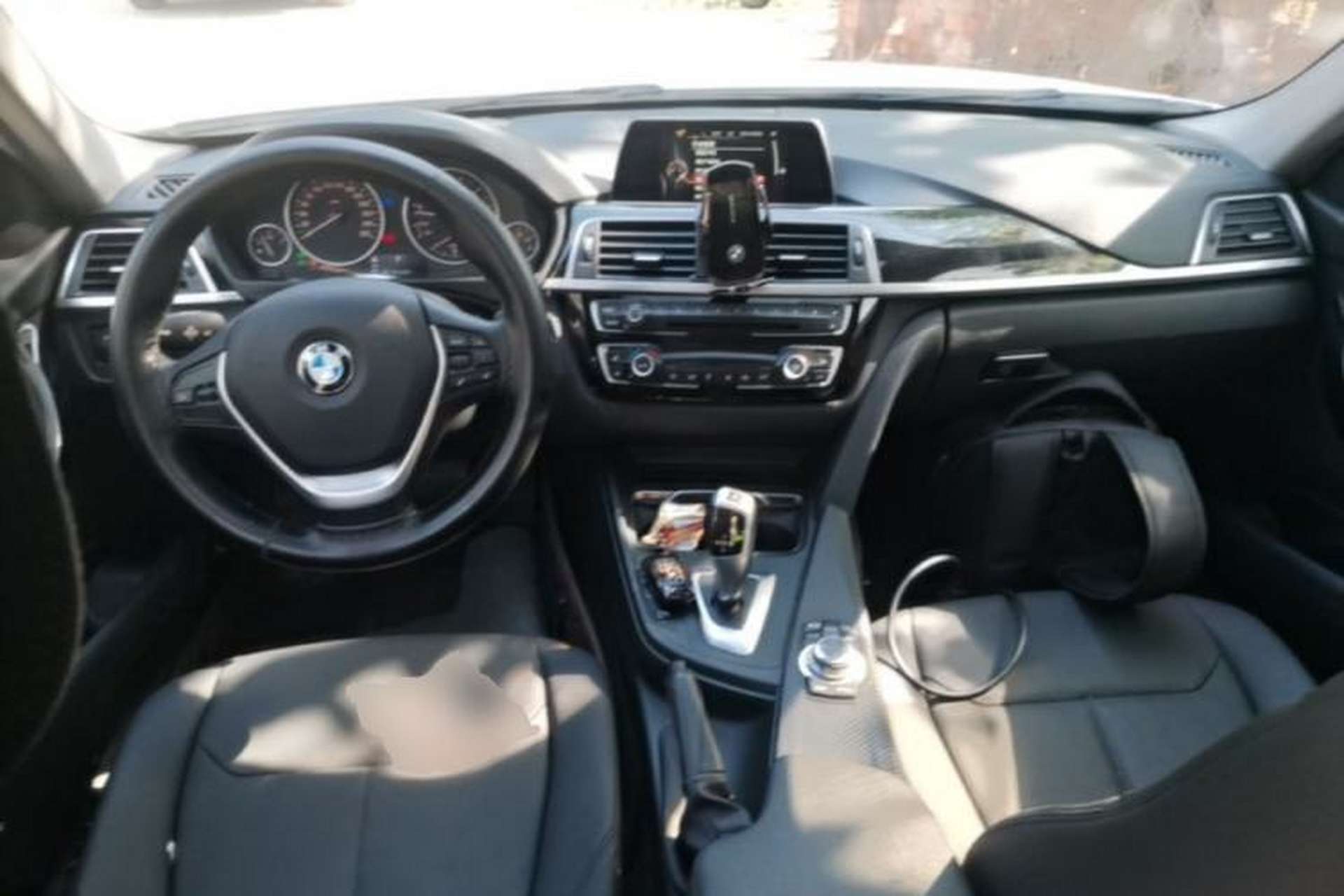 Used BMW 3 Series 2016 320Li Fashion Model Center Console