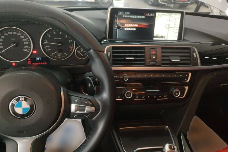 Used BMW 3 Series 2016 316i Fashion Model Center Console