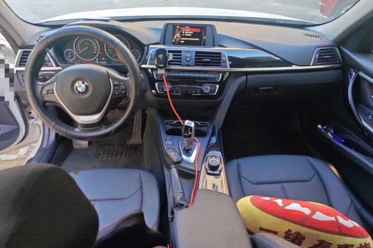 Used BMW 3 Series 2016 320Li Ambition Model Center Console