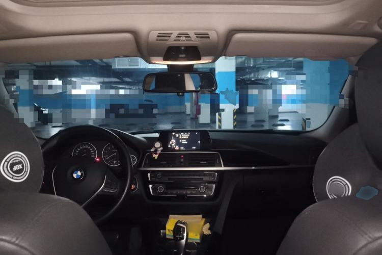 Used BMW 3 Series 2016 320Li Fashion Model Center Console