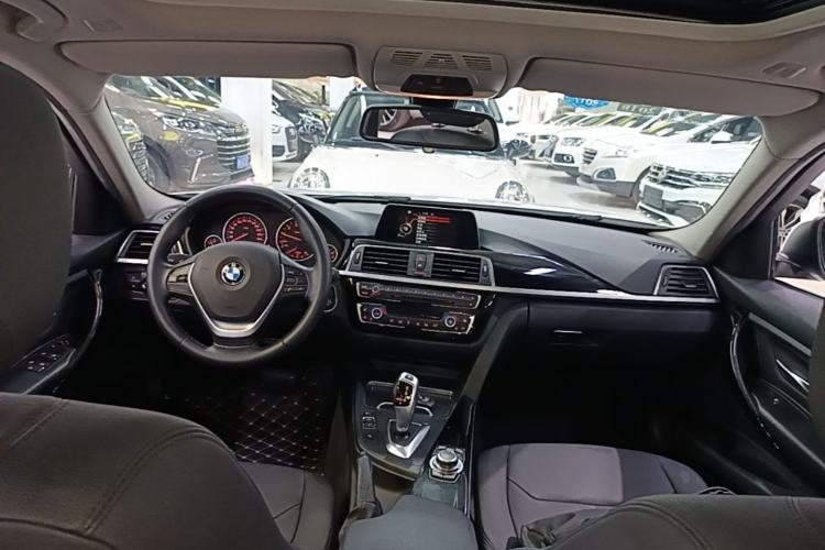 Used BMW 3 Series 2016 320Li Fashion Model Center Console