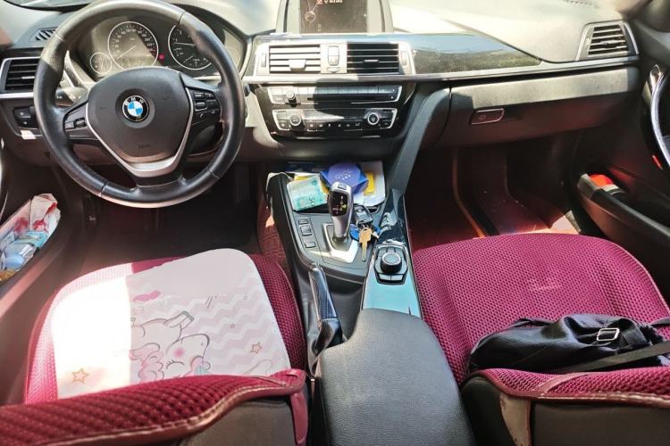 Used BMW 3 Series 2016 320Li Ambition Model Center Console