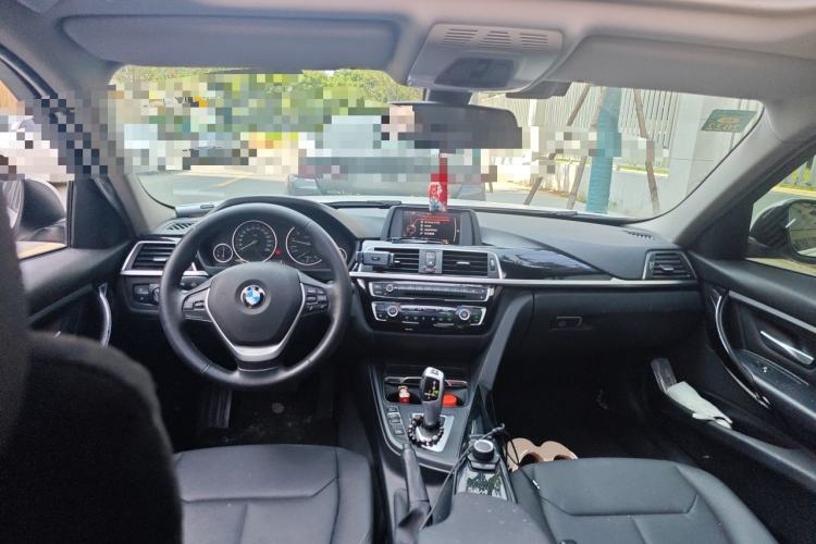Used BMW 3 Series 2016 320Li Ambition Model Center Console