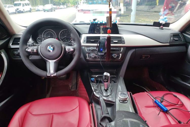 Used BMW 3 Series 2016 320i Fashion Model Center Console