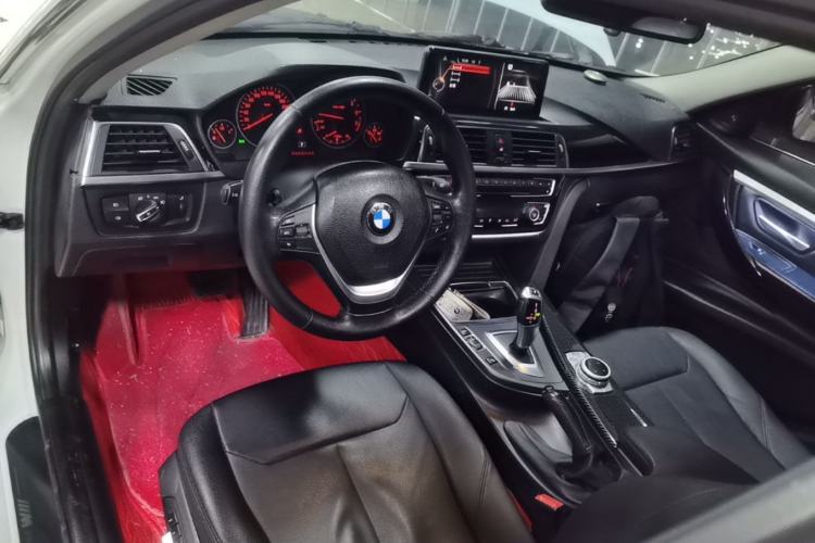 Used BMW 3 Series 2016 320Li Fashion Model Center Console