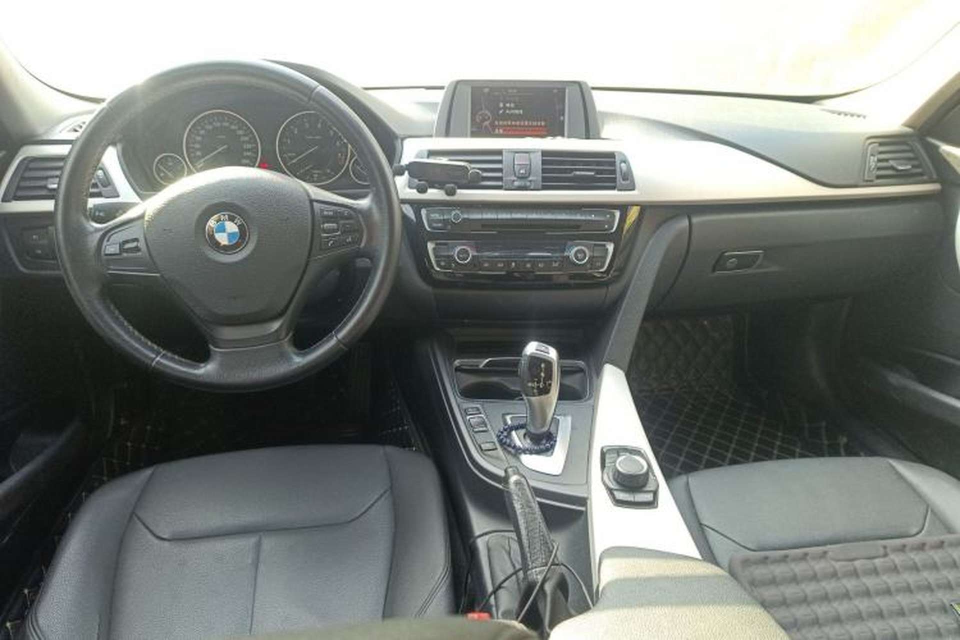 Used BMW 3 Series 2016 320Li Ambition Model Center Console